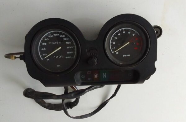 62212306049 STRUMENTAZIONE CONTACHILOMETRI ORIGINALE BMW  R 1150 RT  8.282 KM - immagine 3